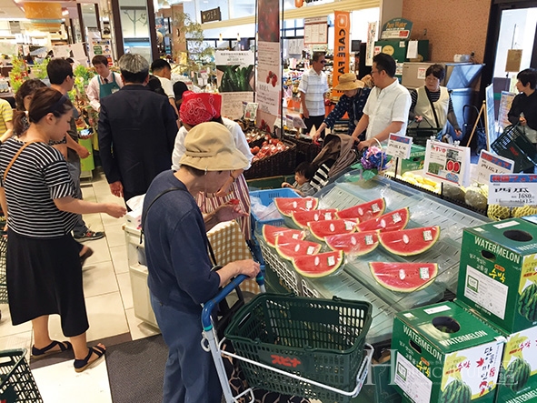일본에서 인기 있는 단풍미인 씨 없는 수박